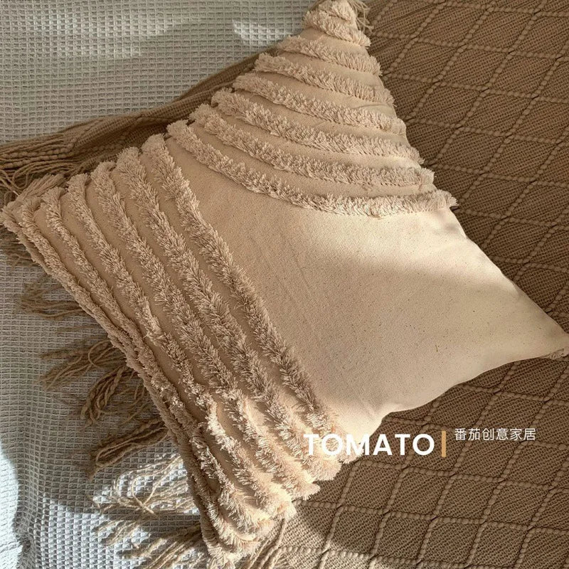 Capa de Almofada Boho Geométrica Bordada com Pompom – Decoração Personalizada para Sofá e Sala de Estar